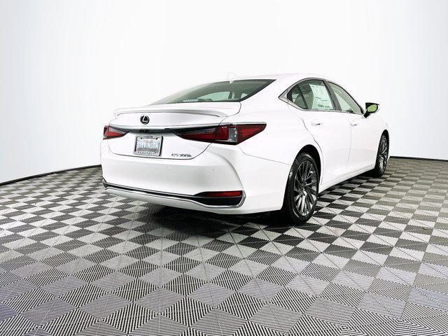 new 2025 Lexus ES 300h car, priced at $56,945