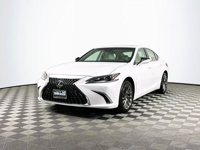 new 2025 Lexus ES 300h car, priced at $56,945