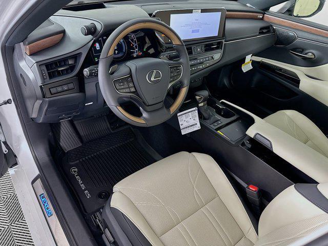 new 2025 Lexus ES 300h car, priced at $56,945