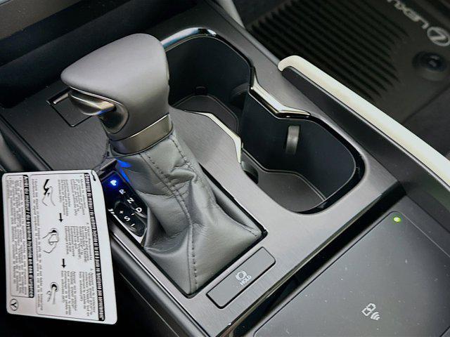 new 2025 Lexus ES 350 car, priced at $47,944