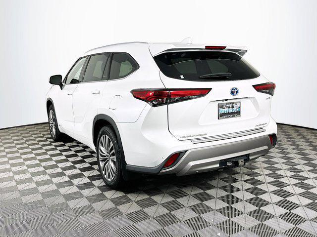 used 2022 Toyota Highlander Hybrid car, priced at $42,201