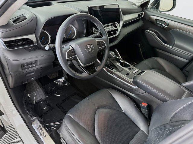 used 2022 Toyota Highlander Hybrid car, priced at $42,201