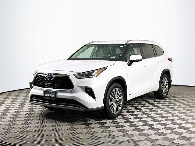 used 2022 Toyota Highlander Hybrid car, priced at $42,201