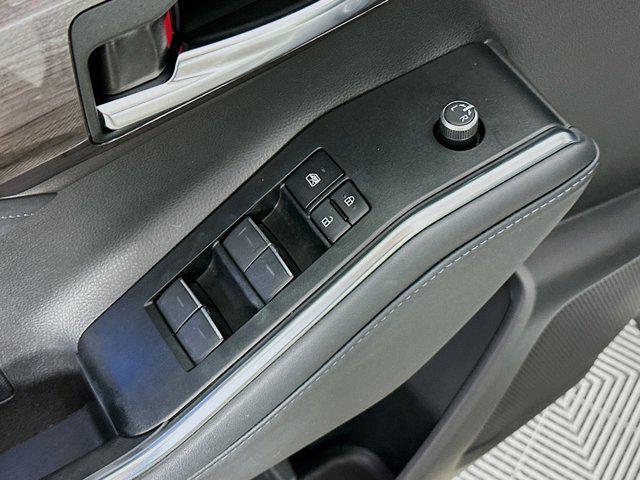 used 2022 Toyota Highlander Hybrid car, priced at $42,201