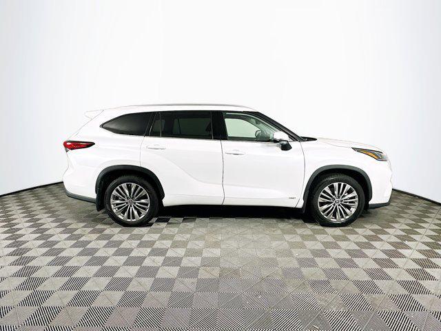 used 2022 Toyota Highlander Hybrid car, priced at $42,201