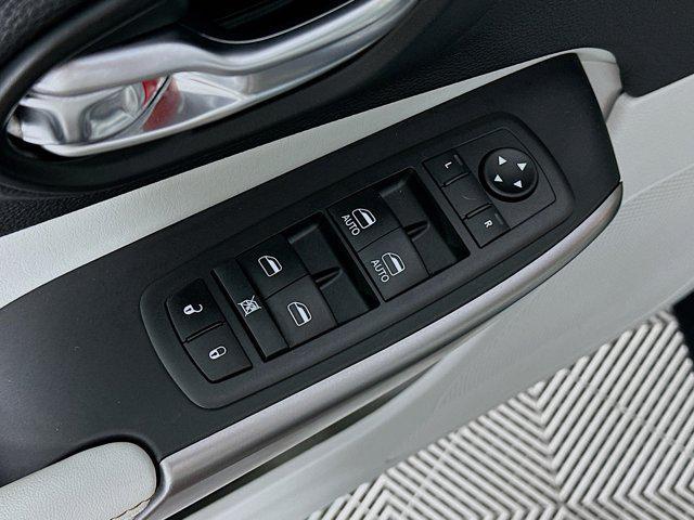 used 2021 Jeep Cherokee car, priced at $17,555