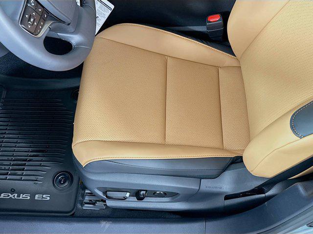 new 2025 Lexus ES 300h car, priced at $49,680
