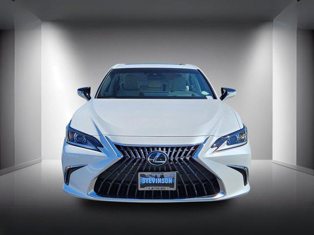 new 2025 Lexus ES 300h car, priced at $50,744