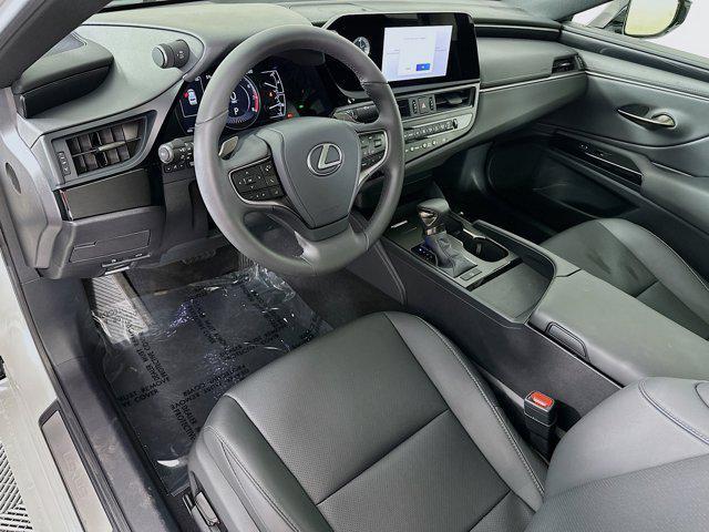 used 2025 Lexus ES 350 car, priced at $40,564