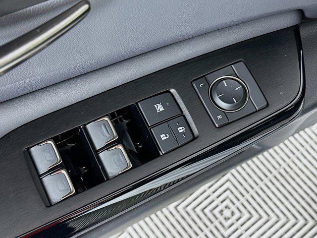 used 2025 Lexus ES 350 car, priced at $40,564