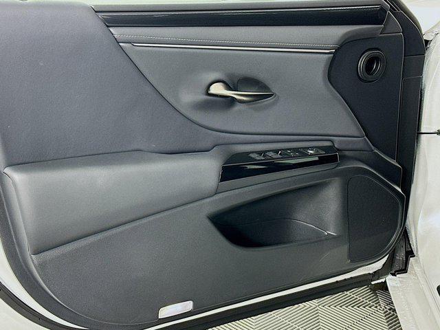 used 2025 Lexus ES 350 car, priced at $40,564
