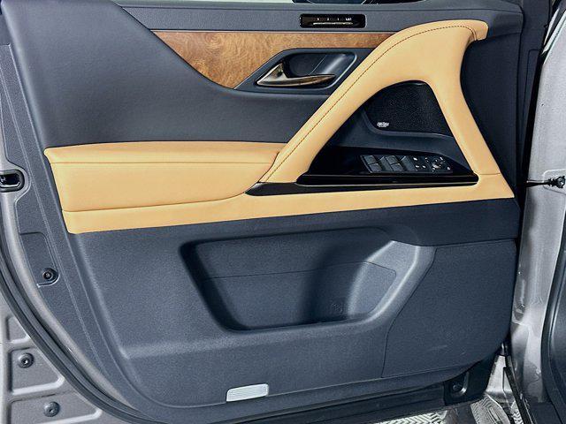 new 2025 Lexus LX 600 car, priced at $121,387