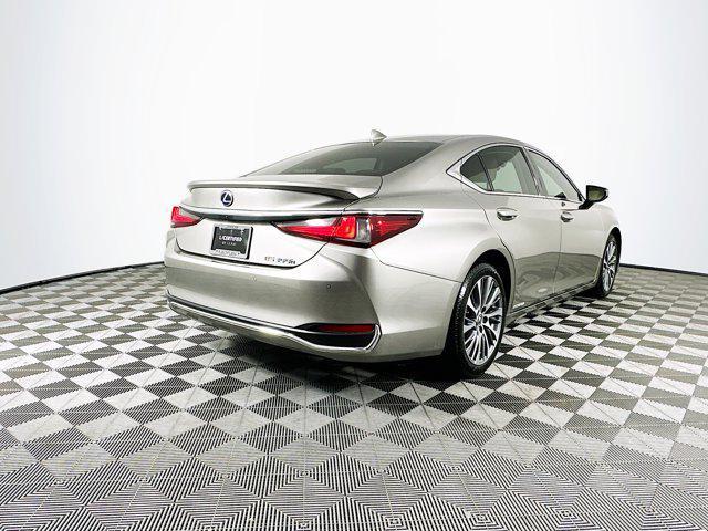 used 2020 Lexus ES 300h car, priced at $29,000