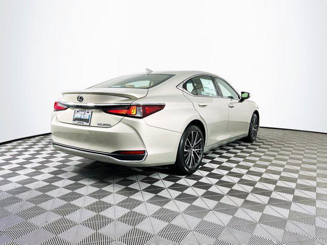 new 2025 Lexus ES 300h car