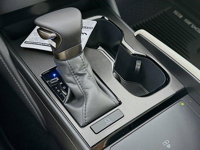 new 2025 Lexus ES 350 car, priced at $56,864