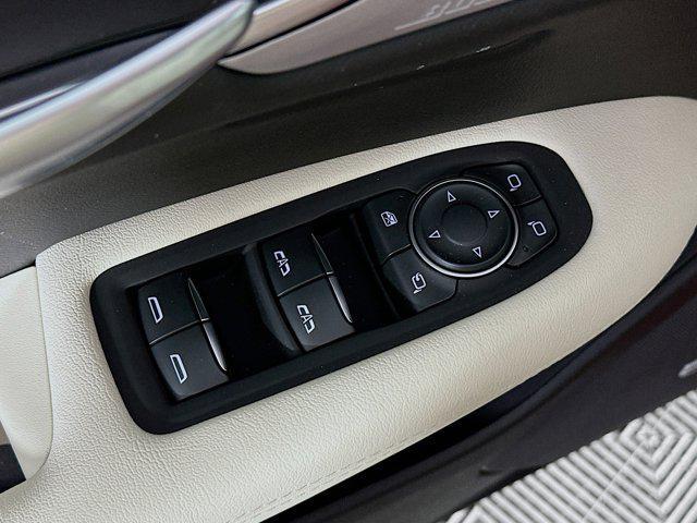 used 2025 Cadillac XT5 car, priced at $53,701