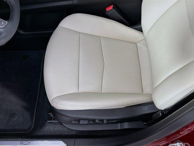 used 2025 Cadillac XT5 car, priced at $53,701