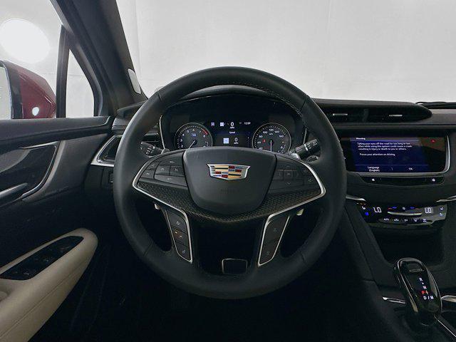 used 2025 Cadillac XT5 car, priced at $53,701