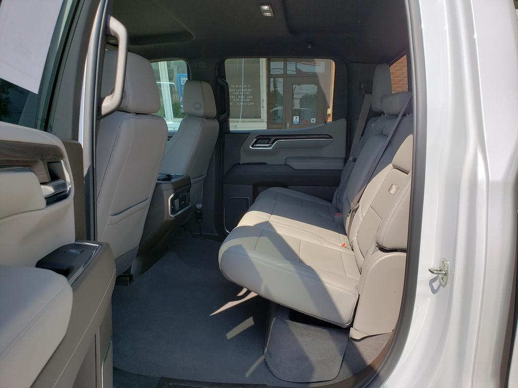 used 2022 GMC Sierra 1500 car, priced at $41,496