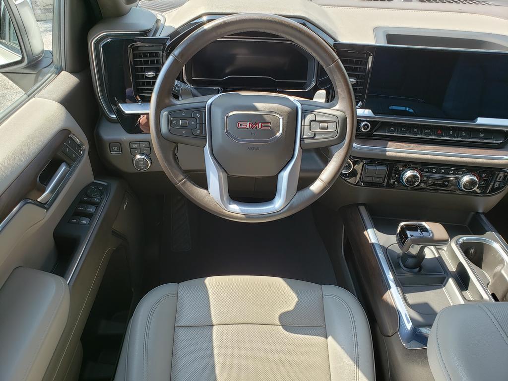 used 2022 GMC Sierra 1500 car, priced at $41,496
