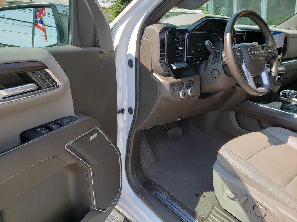 used 2022 GMC Sierra 1500 car, priced at $41,496