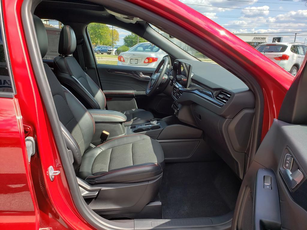 used 2023 Ford Escape car, priced at $21,492