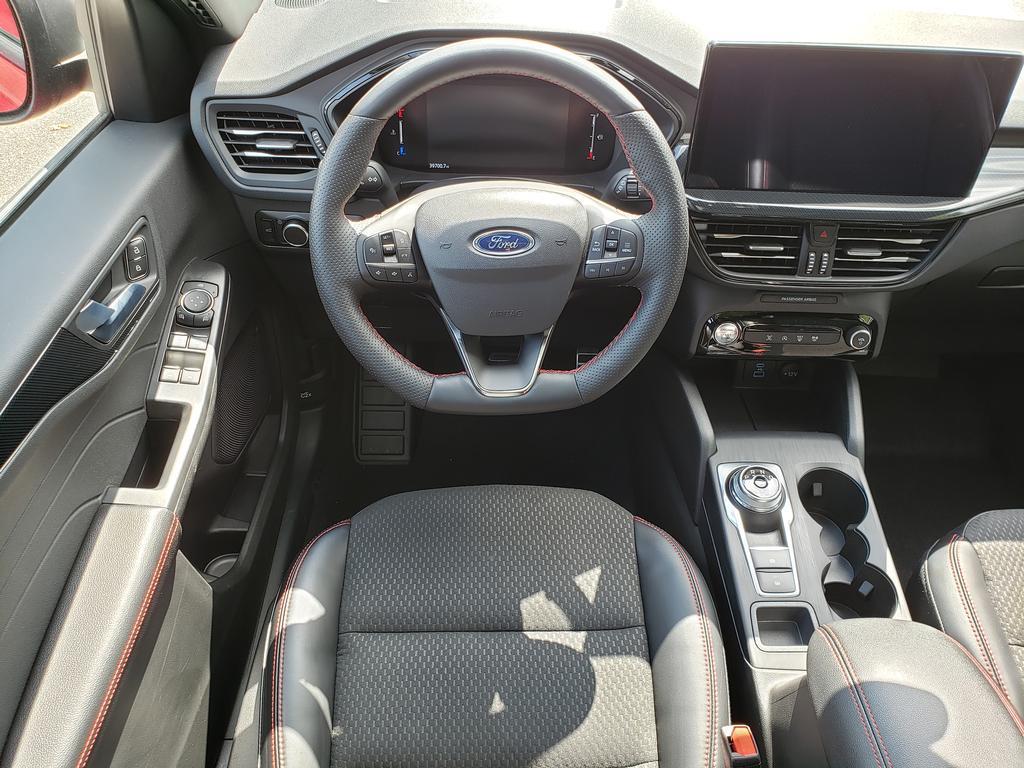 used 2023 Ford Escape car, priced at $21,492