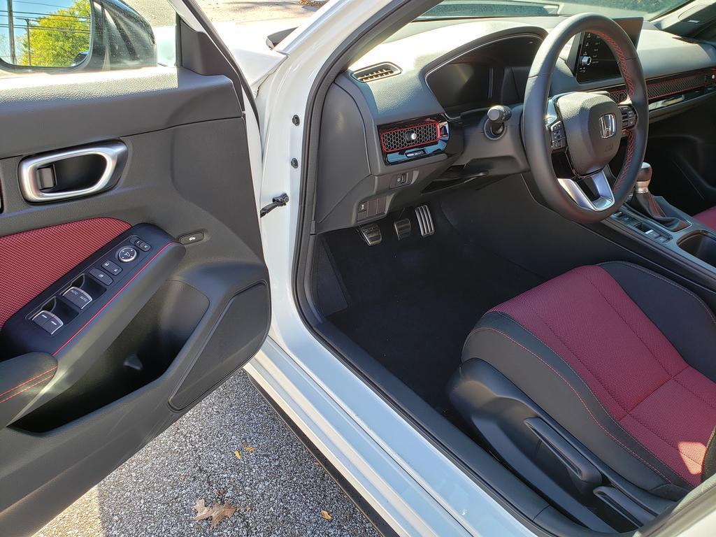 used 2025 Honda Civic Si car, priced at $31,794