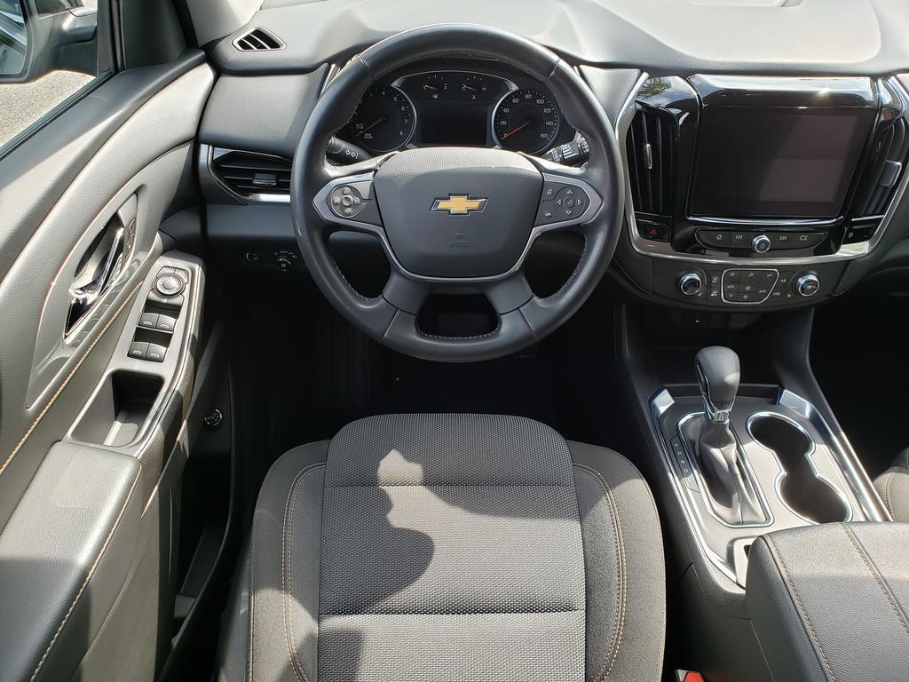 used 2021 Chevrolet Traverse car, priced at $24,092