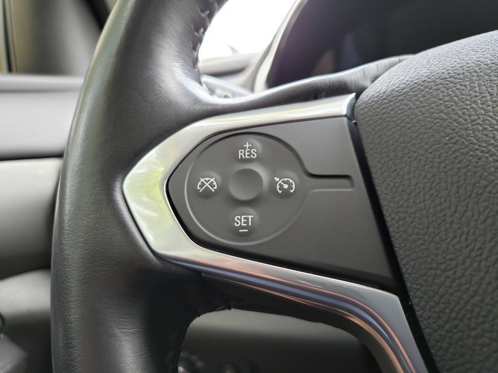 used 2021 Chevrolet Traverse car, priced at $24,092