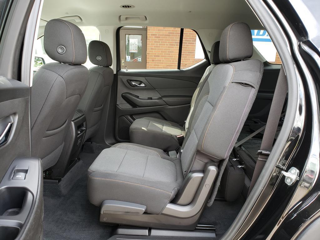 used 2021 Chevrolet Traverse car, priced at $24,092