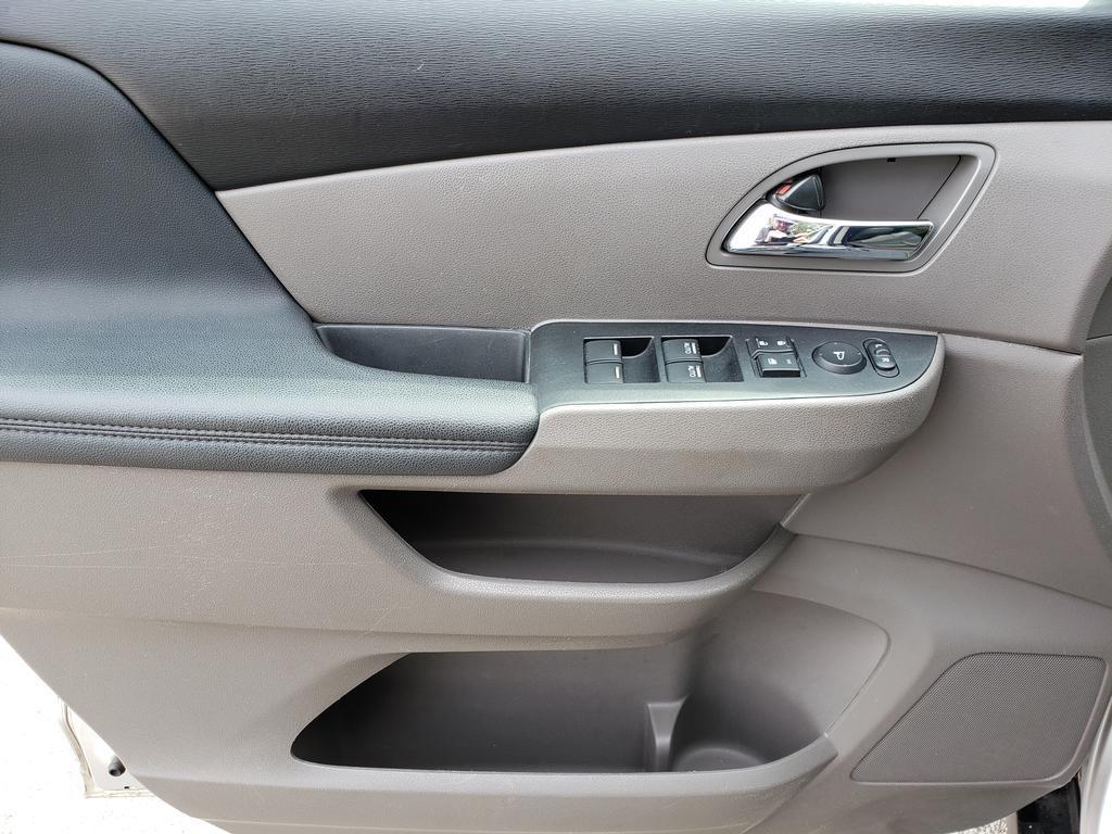 used 2015 Honda Odyssey car, priced at $17,999