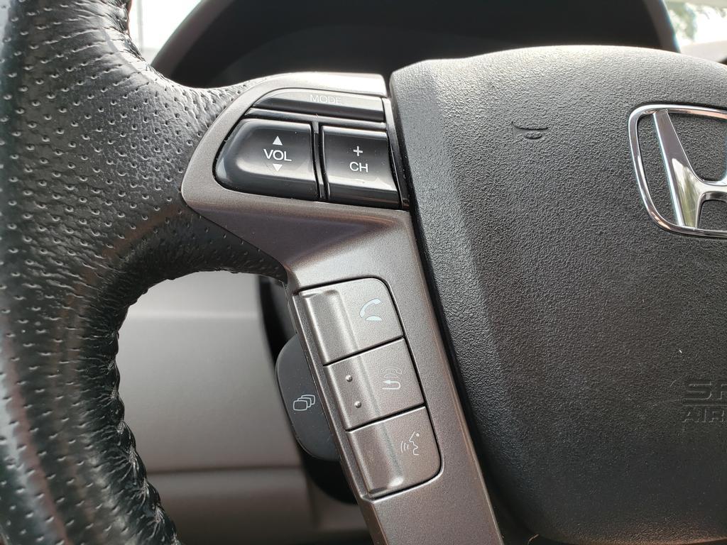 used 2015 Honda Odyssey car, priced at $17,999
