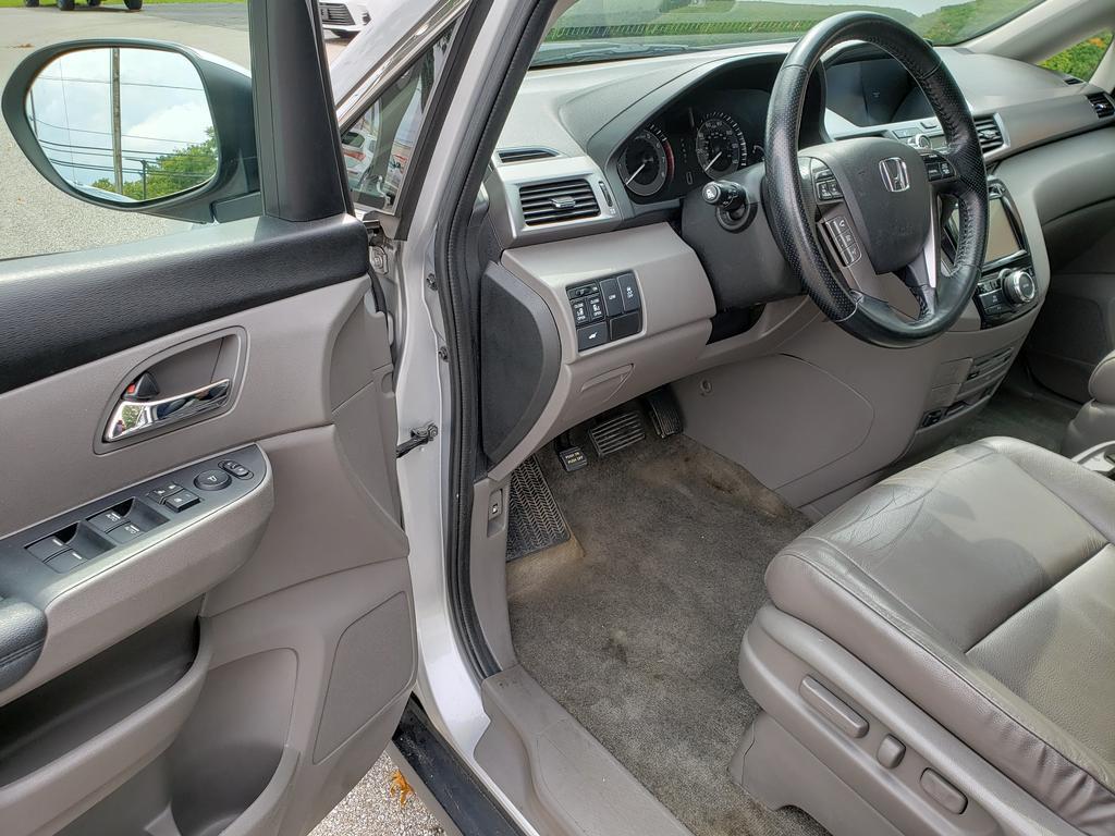 used 2015 Honda Odyssey car, priced at $17,999