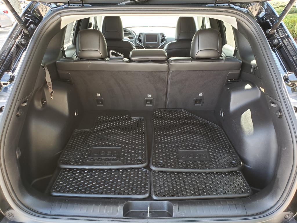 used 2019 Jeep Cherokee car, priced at $15,193