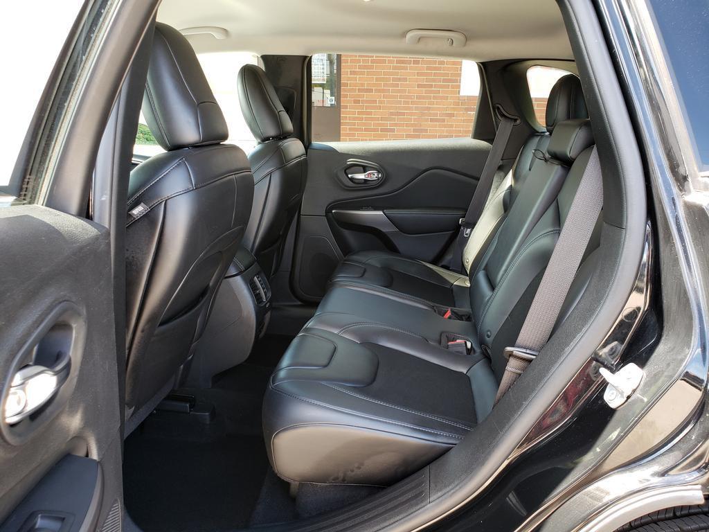 used 2019 Jeep Cherokee car, priced at $15,193