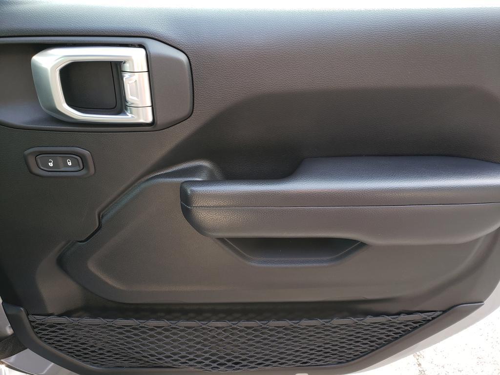 used 2018 Jeep Wrangler Unlimited car, priced at $23,495