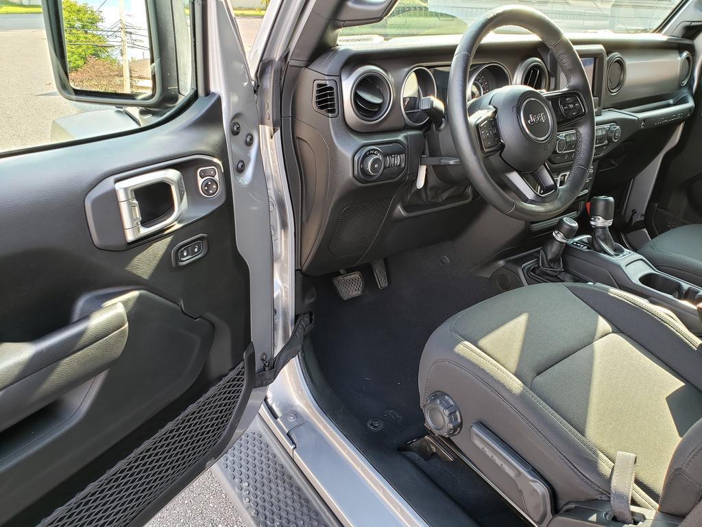 used 2018 Jeep Wrangler Unlimited car, priced at $23,495