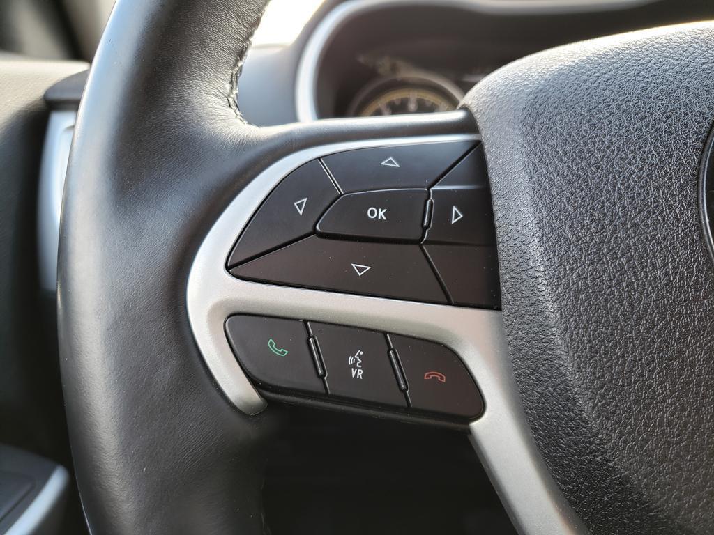 used 2018 Jeep Cherokee car, priced at $12,295
