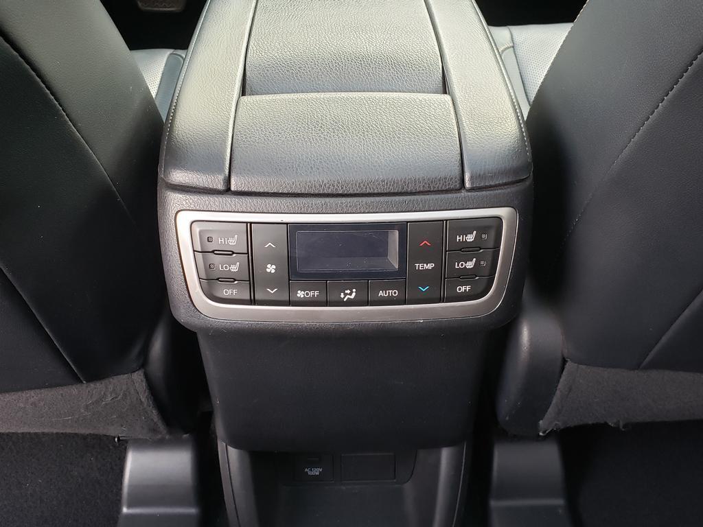 used 2018 Toyota Highlander car, priced at $22,495