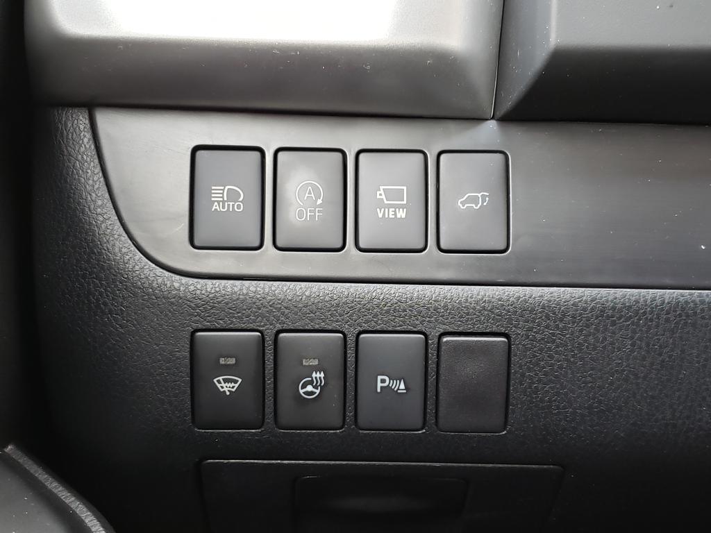 used 2018 Toyota Highlander car, priced at $22,495