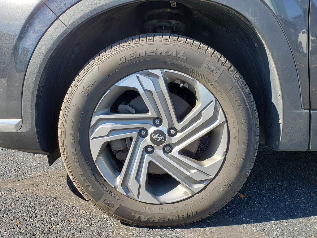 used 2022 Hyundai Santa Fe car, priced at $21,195