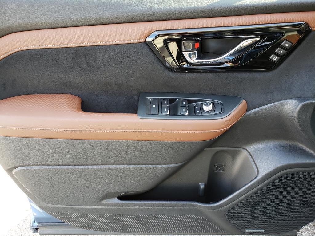 used 2025 Subaru Forester car, priced at $39,092