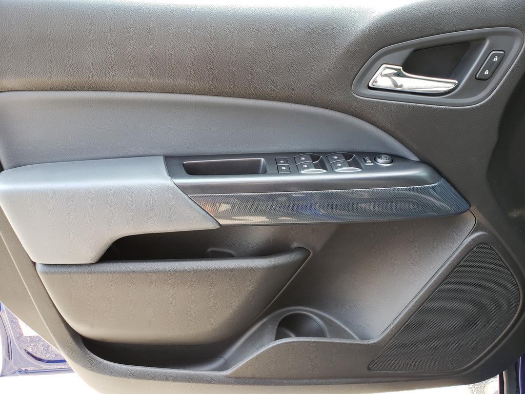 used 2015 Chevrolet Colorado car, priced at $15,999