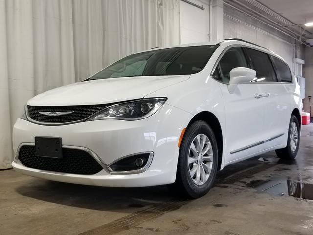 used 2017 Chrysler Pacifica car, priced at $14,795