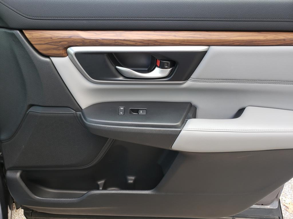 used 2020 Honda CR-V car, priced at $25,999