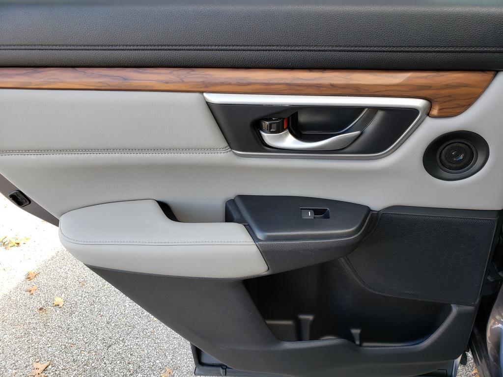 used 2020 Honda CR-V car, priced at $25,999