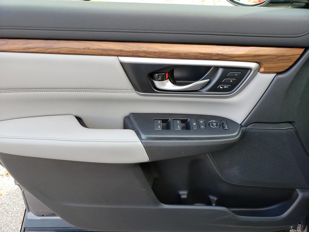 used 2020 Honda CR-V car, priced at $25,999