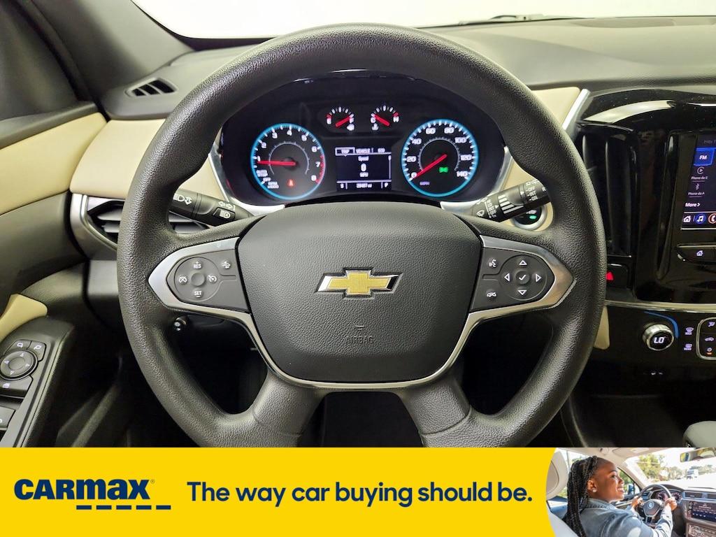 used 2023 Chevrolet Traverse car, priced at $28,998