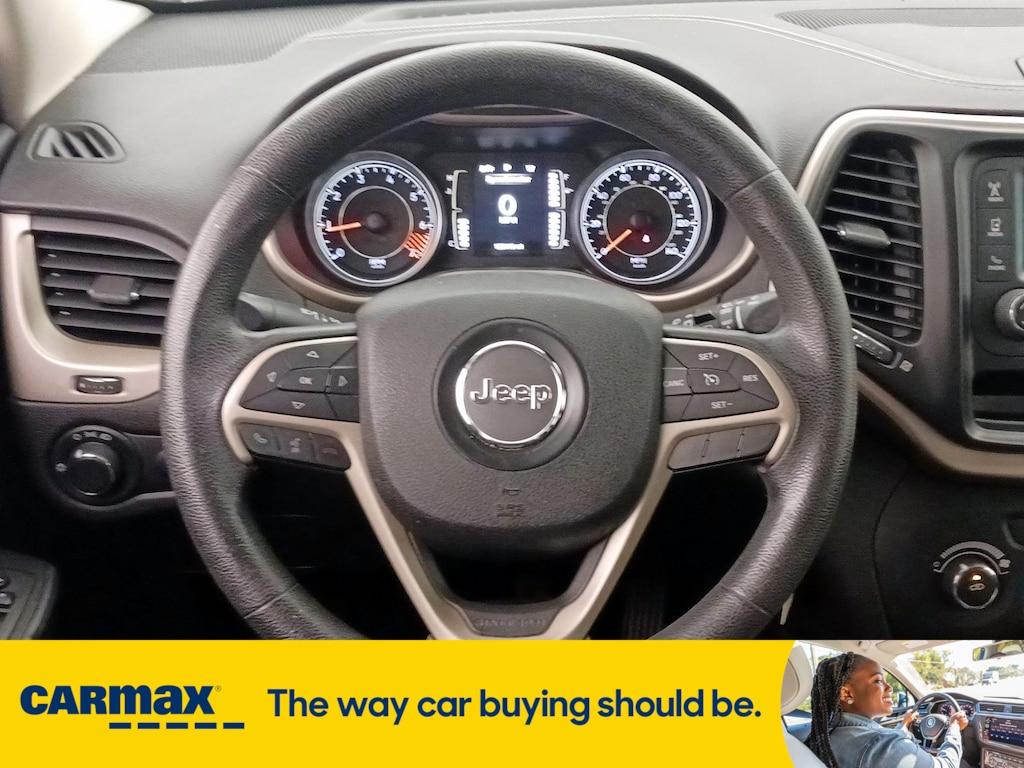 used 2015 Jeep Cherokee car, priced at $11,599